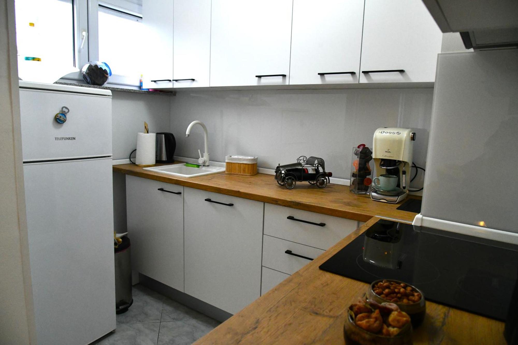 Nastasija Apartment オシエク エクステリア 写真